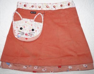 Moshiki "Kitty" #4 Feincord Kinder-Wende-Wickel-Röckchen mit abnehmbarer Katzen-Tasche Größe 110-152 - pudriges lachs 32/24